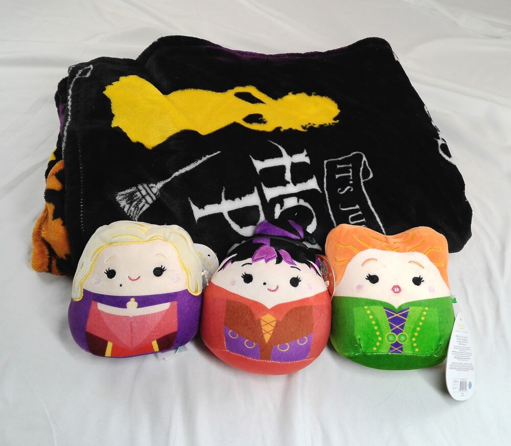 Disney Hocus Pocus Sanderson Sisters Squishmallows 3 Plush & Throw Blanket